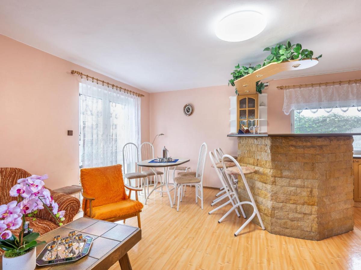 Jindriska By Interhome